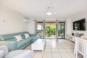 Χώρος καθιστικού στο Arlia Sands Apartments