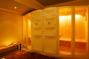 A bathroom at Sea View Resorts & Spa