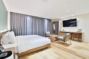 TV/trung tâm giải trí tại Ulsan Samsan CUSTOM HOTEL
