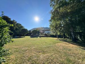 Фотография из галереи Chambre au calme & salle de bain privée в Дивон-ле-Бен