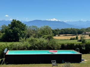 Фотография из галереи Chambre au calme & salle de bain privée в Дивон-ле-Бен +3 фотографии