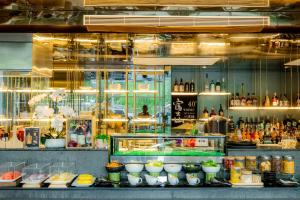 Băuturi la Wyndham Garden Bangkok Sukhumvit 42 +64 fotografii