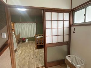Fotografie z fotogalerie ubytování Atelier&guesthouse ヌクリハウス v destinaci Ieyama