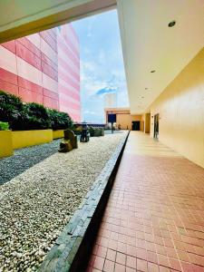 Fotografie z fotogalerie ubytování Studio Unit at Grand Riviera Suites in front of US Embassy v destinaci Manila