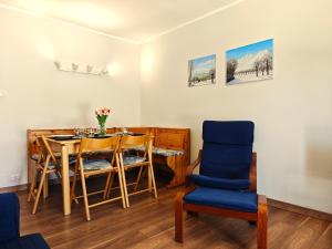 Χώρος καθιστικού στο Hostdomus - Horse Suite +9 φωτογραφίες