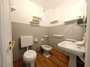 Ένα μπάνιο στο Hostdomus - Horse Suite