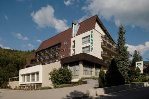 科瓦斯纳克莱蒙酒店的酒店正面效果图