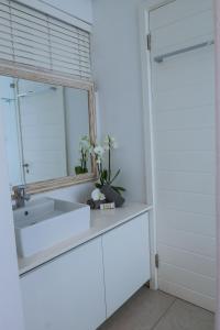 Fotografie z fotogalerie ubytování Ocean Dunes Hideaway v destinaci Umhlanga