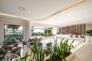 Φωτογραφία από το άλμπουμ του Calypso Beach  στο Φαληράκι