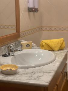 Et badeværelse på Casa da Oliveira + 31 billeder