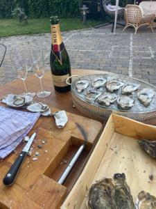 Nápoje v ubytování Apartment in cozy farmhouse upstairs