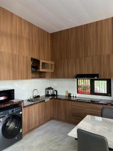 Kuchyň nebo kuchyňský kout v ubytování Coliving Danang