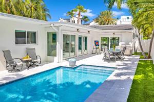 Πισίνα στο ή κοντά στο Steps to Beach Heated Pool Kiwi Key Residences