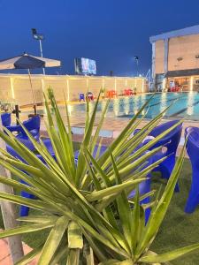 Бассейн в New Siesta Hotel & Resort или поблизости