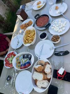 Φαγητό σε αυτό το ξενοδοχείο ή κάπου εκεί κοντά