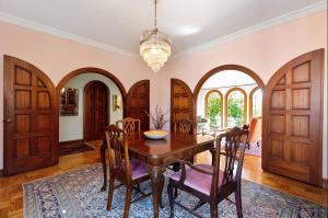 Φωτογραφία από το άλμπουμ του Lovely Noe Valley Condo W Light, View & Parking! στο Σαν Φρανσίσκο