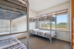 Кровать или кровати в номере Villa with resort amenities