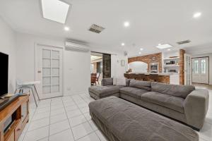 Χώρος καθιστικού στο Slow MOcean Beach Retreat