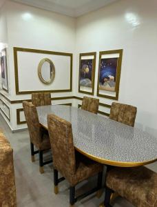 Fotografie z fotogalerie ubytování Kf Apartments, Swimming pool, Gym, Wifi v destinaci Gwarinpa