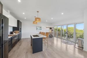 Μια τηλεόραση ή/και κέντρο ψυχαγωγίας στο Stunning Lookout Lancelin