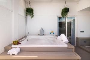 Fotografie z fotogalerie ubytování Luxury Penthouse with Jacuzzi & Large Terraces by Passeig de Gràcia v destinaci Barcelona