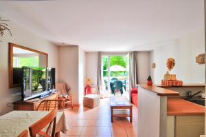 Posezení v ubytování La résidence du Lac - maeva Home - Maison 3 pièces + coin cabine 8 personnes - Prestige MAE-5933