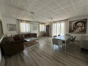 Afbeelding uit fotogalerij van La Terrasse Bleue SIDI BOU SAID in Dar Mimoun Bey