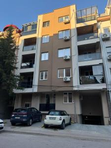 Το κτήριο όπου στεγάζεται  το διαμέρισμα