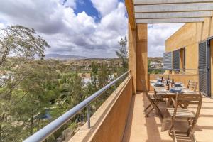 Balkón nebo terasa v ubytování Valle del Este Terraza Piscina Parking Gratis