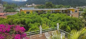 パナハチェルにあるHotel Paradise Innのギャラリーの写真