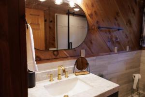 Ένα μπάνιο στο Gulf Views, Game Room, Fire Pit, Near Boat Launch +49 φωτογραφίες