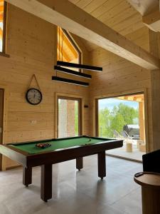 Τραπέζι μπιλιάρδου στο Brzozowa Chata