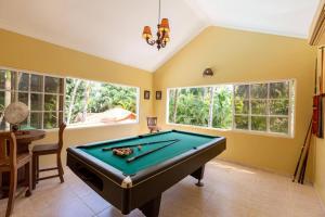 Gallery image of Huttub Dailycleaning Gacebo Bbq River in Bonao