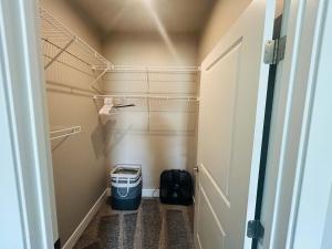 Fotografie z fotogalerie ubytování Spacious Wyoming MI Getaway- Minutes to GR v destinaci Wyoming