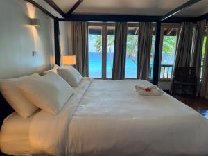 Imagen de la galería de Media Luna Resort & Beach Club, en First Bight