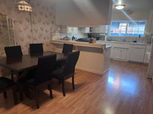Η κουζίνα ή μικρή κουζίνα στο STR25-15 Private Room