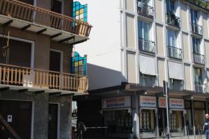 Budova, v ktorej sa apartmán nachádza