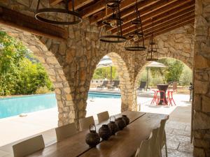 Πισίνα στο ή κοντά στο Villa near Les Vans with Private Pool