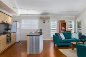 Φωτογραφία από το άλμπουμ του Akarana Beach House - 3BR bungalow in Vincentia σε Vincentia