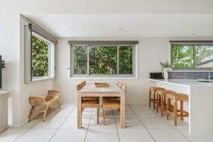Φωτογραφία από το άλμπουμ του Entice at Hyams - pet-friendly beachfront home σε Hyams Beach +31 φωτογραφίες
