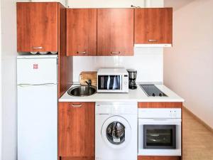 Kuchyň nebo kuchyňský kout v ubytování Apartment in Roquetas near the beach