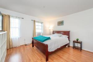 Gallery image of 4 bedroom home near nyc, EWR, American dream mall in Newark