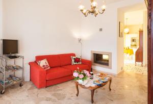 A television and/or entertainment centre at Villa Celeste