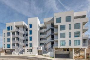 Tòa nhà nơi nhà nghỉ dưỡng tọa lạc