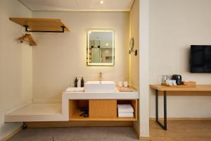 Φωτογραφία από το άλμπουμ του 柏纳酒店阳朔西街店 σε Yangshuo +36 φωτογραφίες