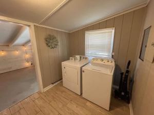 Billede fra billedgalleriet på The Yellow Cottage By Tims Ford Lake i Winchester + 22 billeder