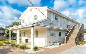Fotografie z fotogalerie ubytování The Retreat at Santa Rosa Beach Bungalow C v destinaci Destin