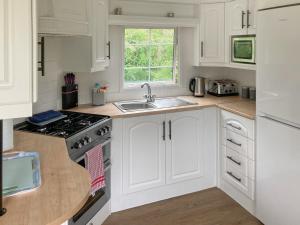 Køkken eller tekøkken på Marsh Corner Van - Uk44668