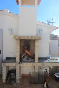 Gril dostupný pro hosty v venkovského domu