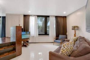 Posezení v ubytování Las Olas Hammocks Unit 4 By Pmi